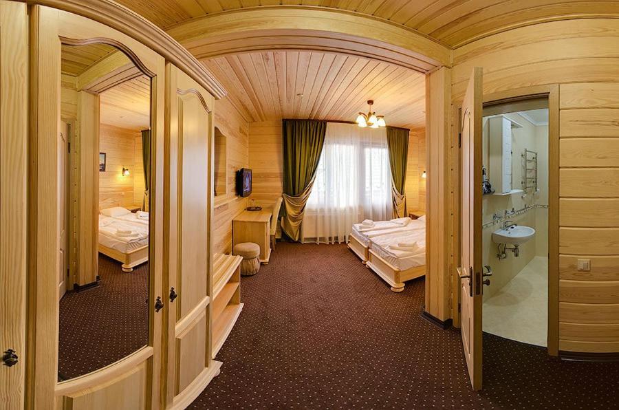 Forest House Tatariv Room photo