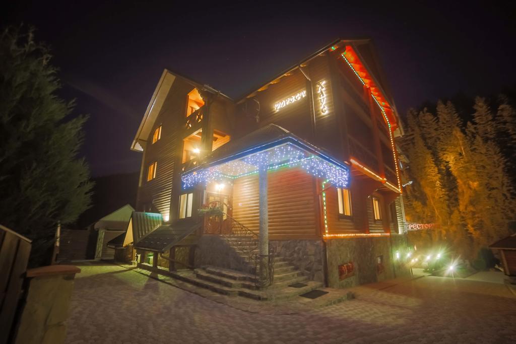 Forest House Tatariv Exterior photo