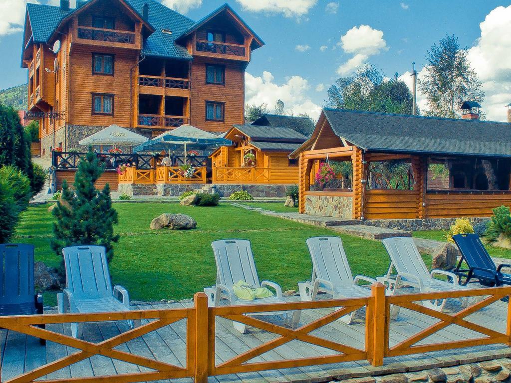 Forest House Tatariv Exterior photo